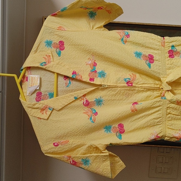 Rare Find Sunshine by Sherry Holt Yellow Seersucker Romper Size XS - Picture 2 of 11